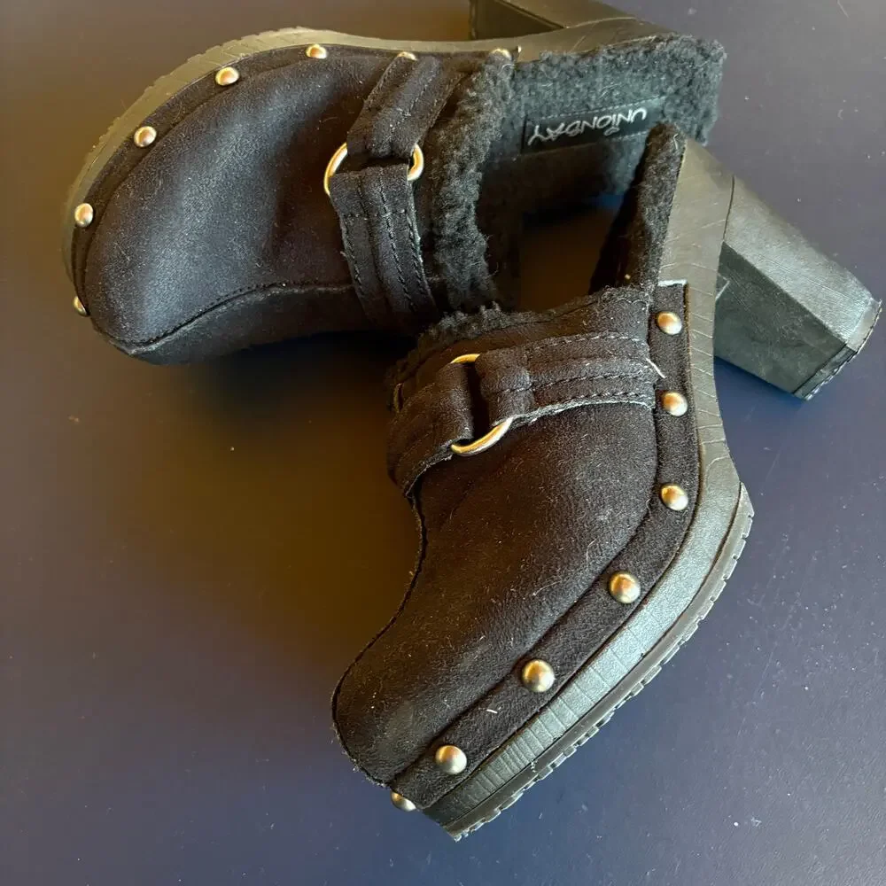 Y2K Faux Suede Heeled Clogs Black Fur Trim Studded 2000s Buckle Shoes Size 7M